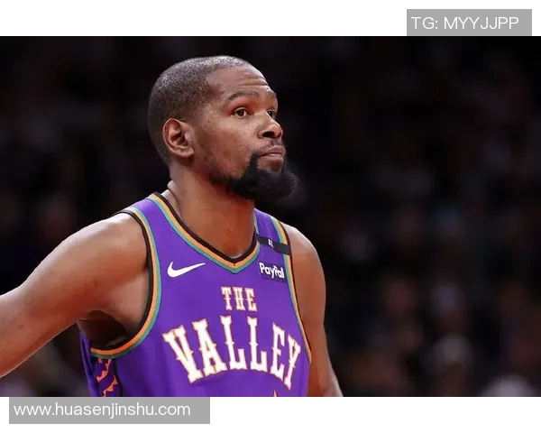 足球巨星们如何看待杜兰特在篮球场上的表现与影响力